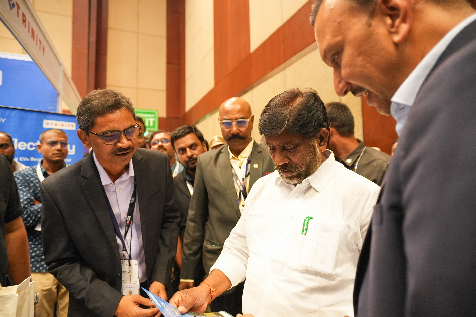 Attendees engaging with ME Energy India representatives at India Energy Summit 2026